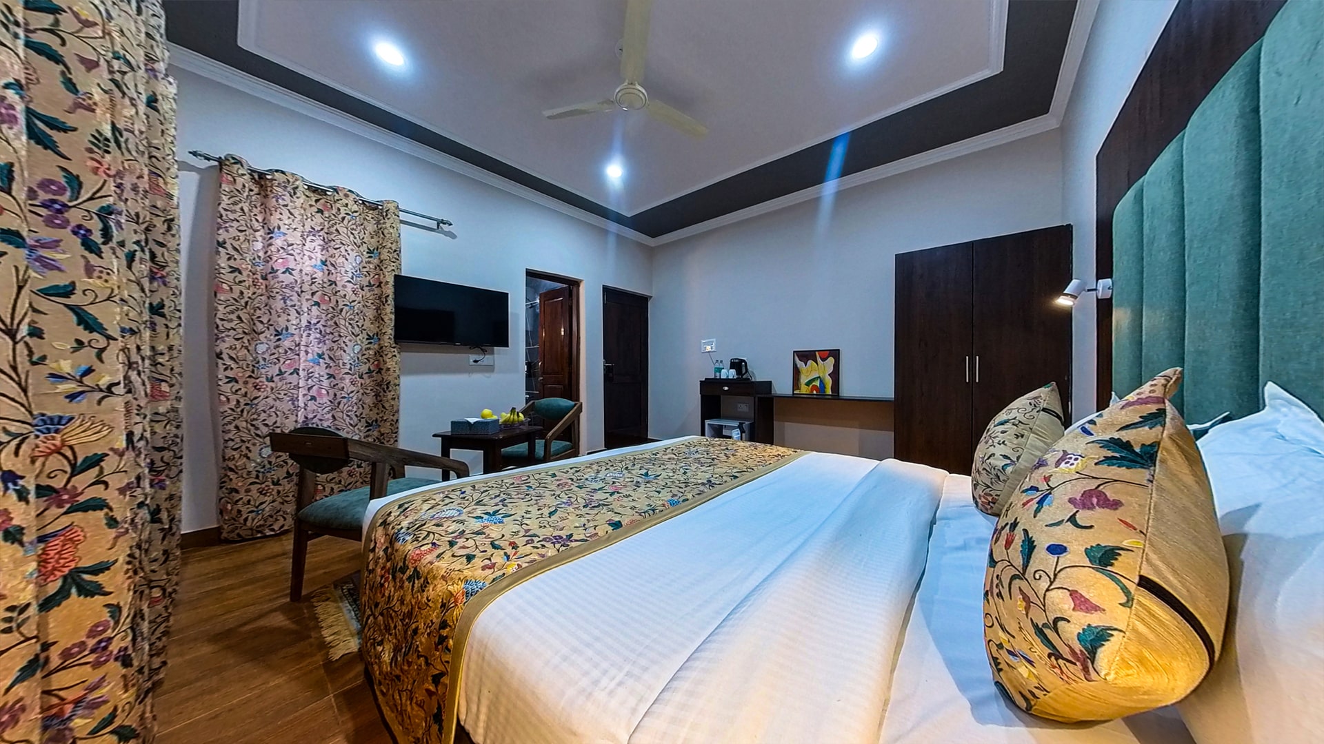 /s3/Hotel Hidden Leaf/ROOMSMODEL/ffx6w3k5glosxhelq.jpg