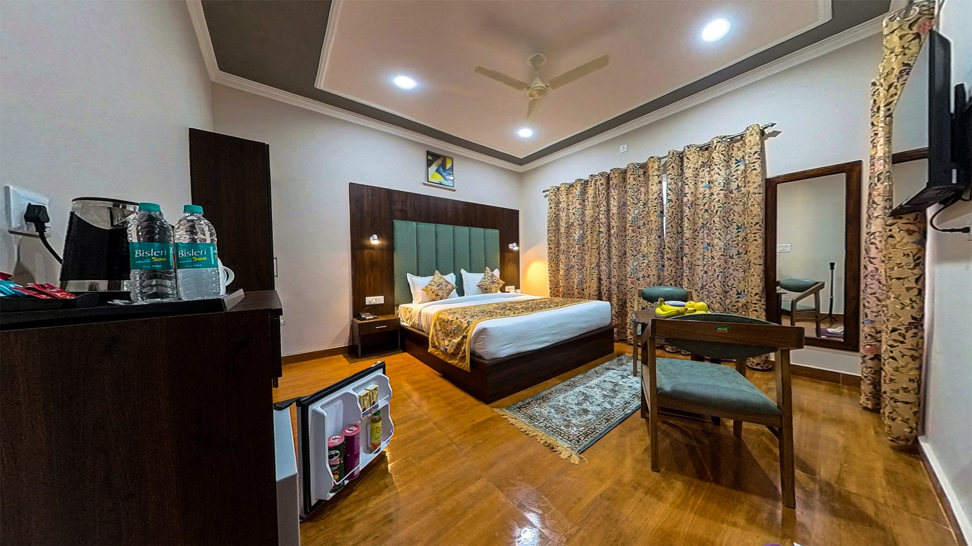 /s3/Hotel Hidden Leaf/ROOMSMODEL/ffx6w3k5glosxhelw.jpg